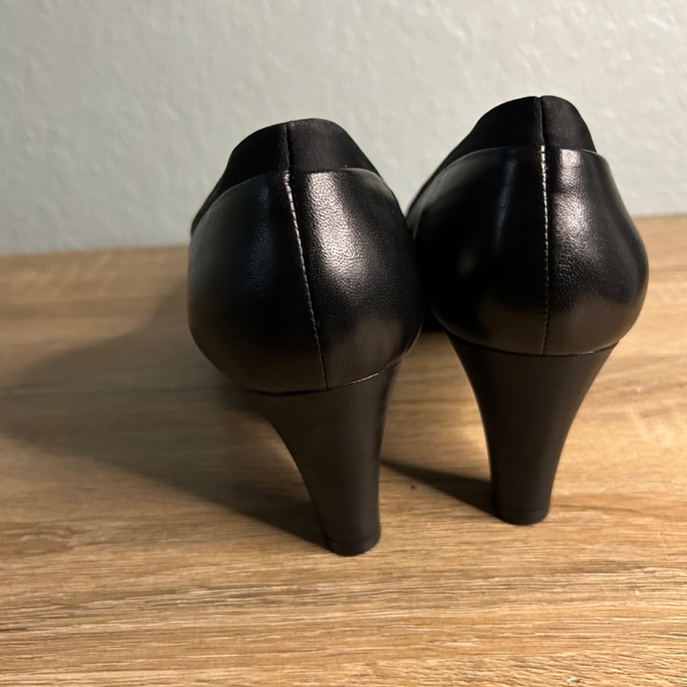 Easy Spirit - Picture 4 of 7